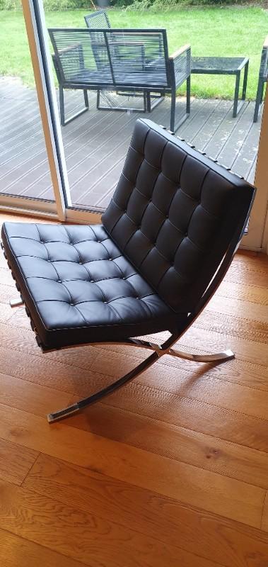 Rénovation et Vente d’un Fauteuil Barcelona Édition Knoll (1985)